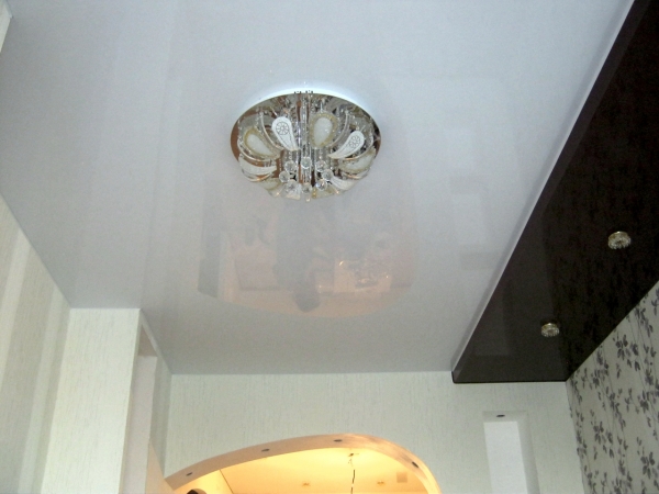 Натяжной потолок в детскую